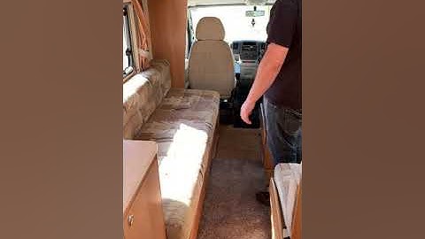 How To Use Lower Bed in Swift Escape 624 2010