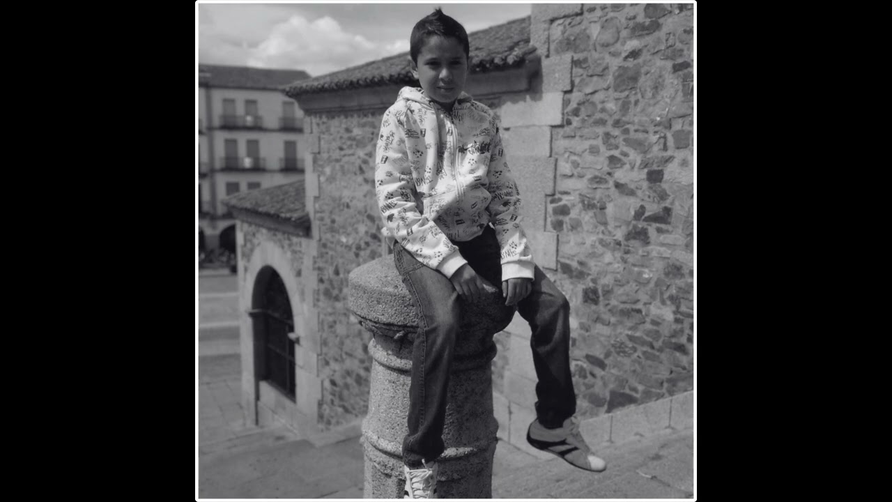 Saint Zafiro - Bajo la sombra de un cerezo (Full BeatTape)