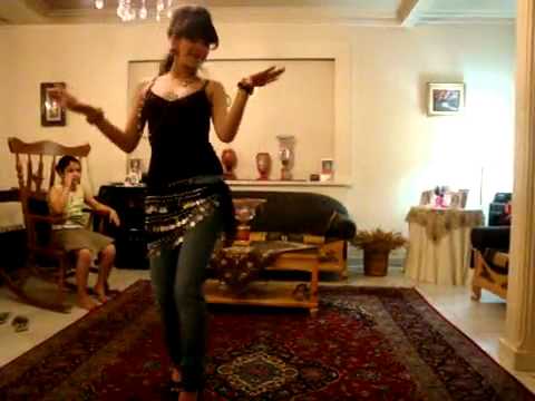Iranian girl dancing with Arabic music very funny