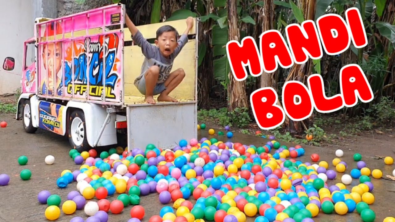 Perdana_Bikin Mandi Bola Di Bak Truk Giga Sam Boncil