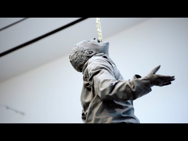 Juan Muñoz: Seven Rooms | EXHIBITION PREVIEW - YouTube