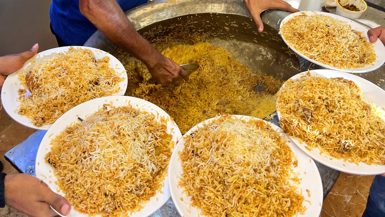 पति पत्नी मिल के सड़क पर 3Kg Mutton Biryani से शुरू किये और आज 1000Kg Mutton रोज बेचते|Zaika Patna Ka