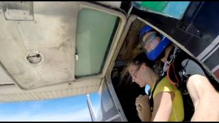 Swoopware: Skydive - Jenny's 1st Skydive