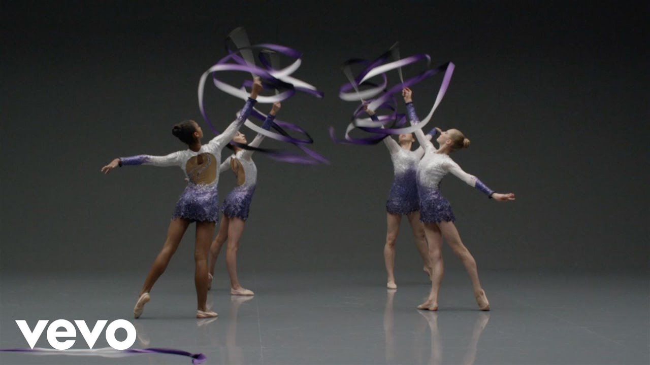 Ribbon Dance By André Fu - Objets Nomades