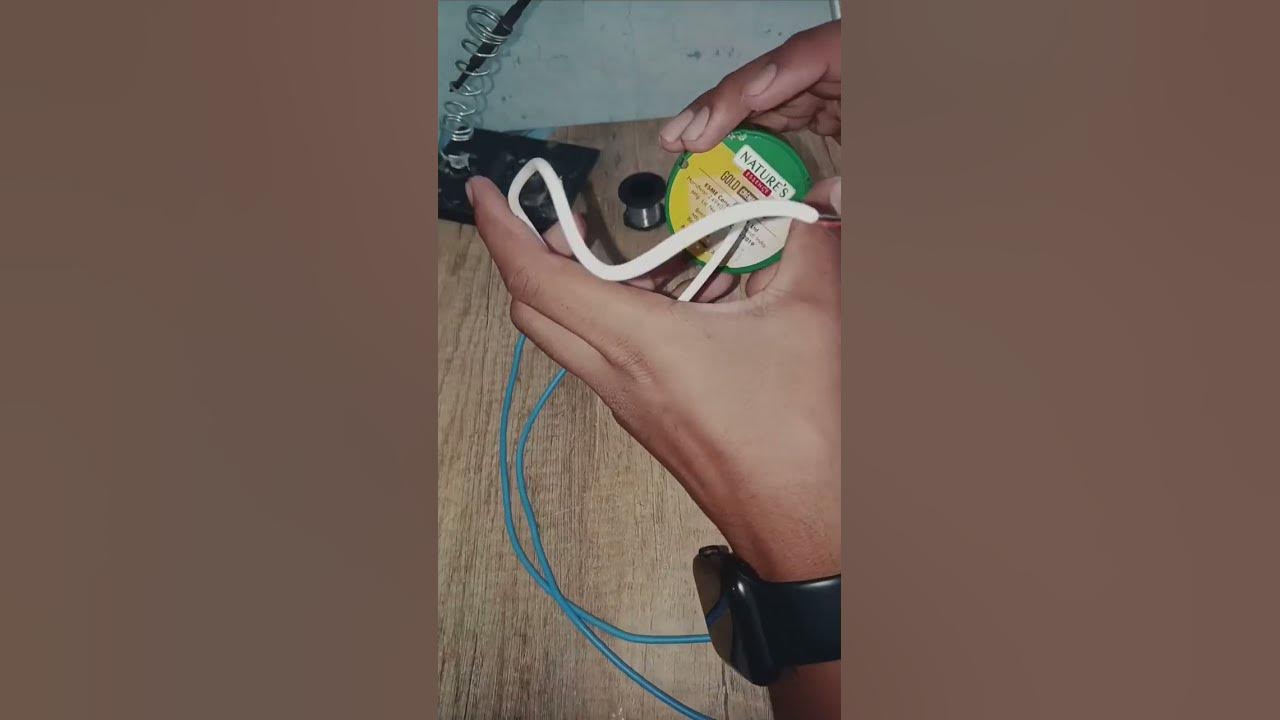 LED bulb se 12 Bolt ka charger banane wala h viral shortsvideo tachnicallyogi YouTube