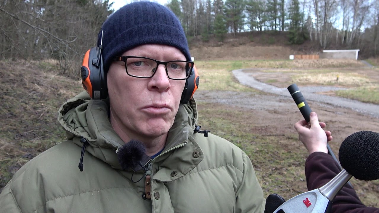 Silencer noise Test 17HMR with aimSport Rimfire II - YouTube