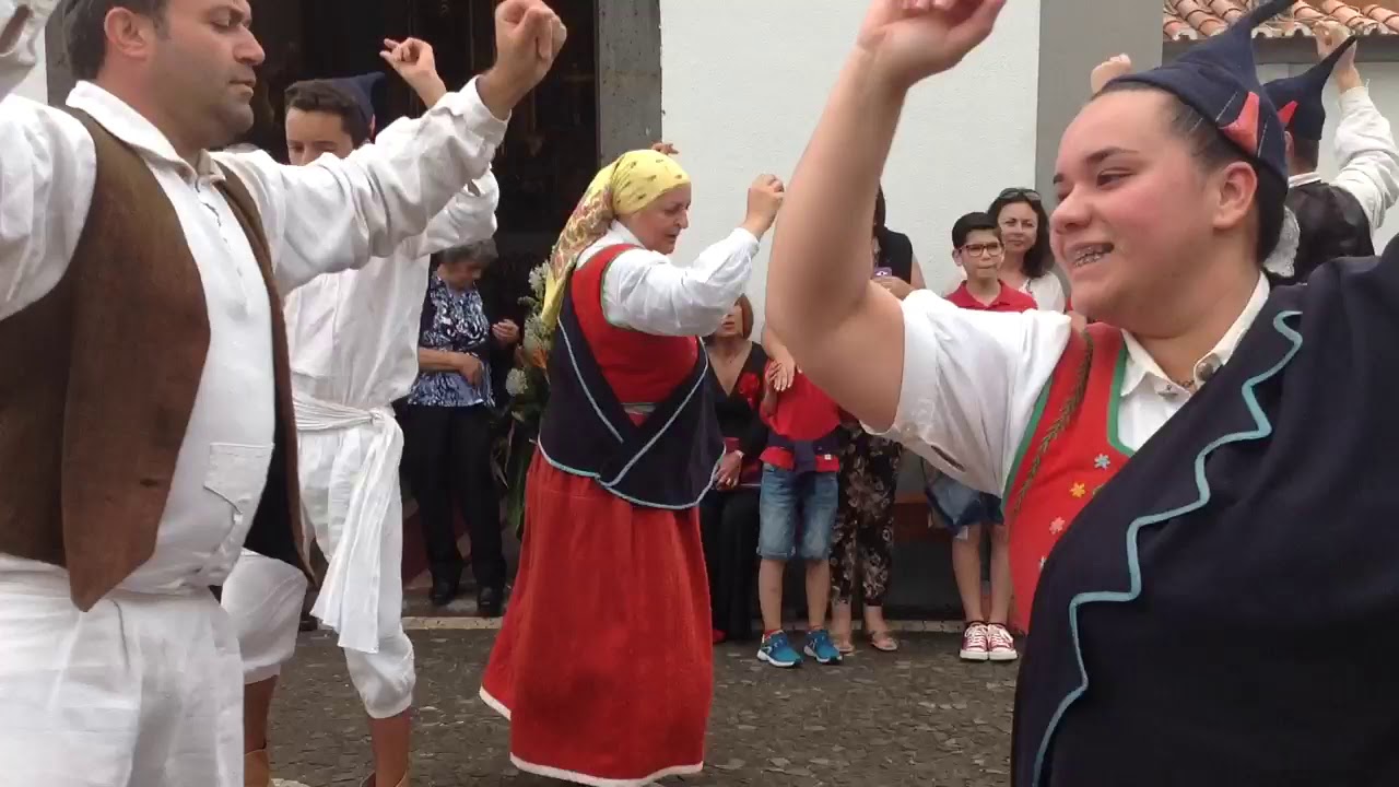 Grupo Folclore da Casa do Povo de Santa Cruz na freguesia de São Jorge Madeira O meu muito obrigado