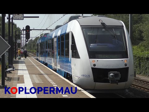 Keolis Lint'41 halteert op station Hengelo Oost