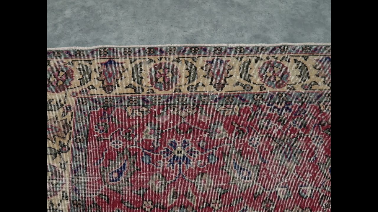Tayuk - Red Turkish Vintage Area Rug (5x9)