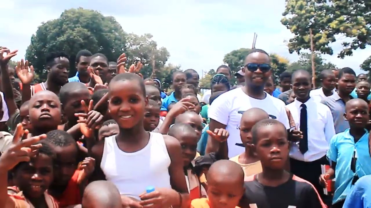 Dr Chapala 2023 Riane video oficial Bayo Maker