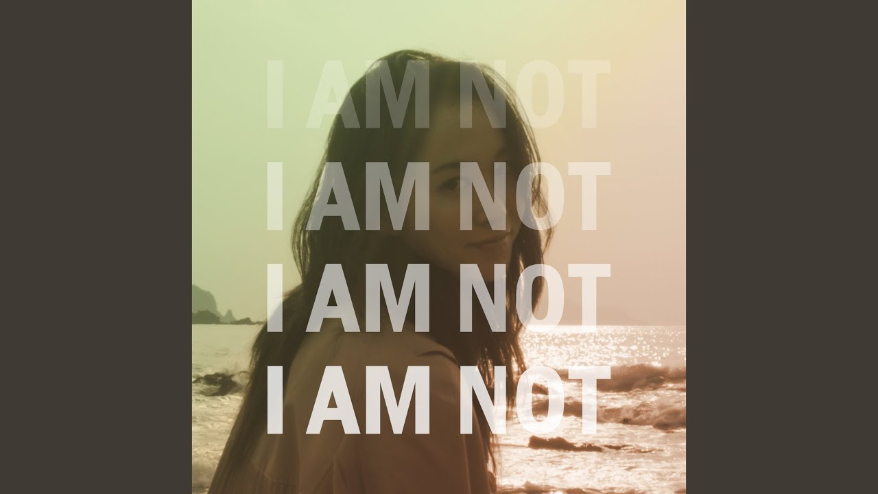 在 YouTube 上观看 I Am Not 在 YouTube 上观看 I Am Not