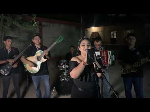 A veces lo tarde se vuelve seguro | Cover Sandra Padilla