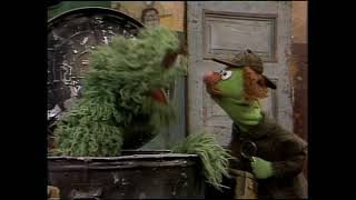 0903 - Sherlock Hemlock Looks For A Grouch