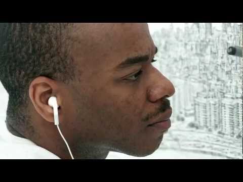 Thumbnail for the embedded element "Stephen Wiltshire draws NYC for UBS"