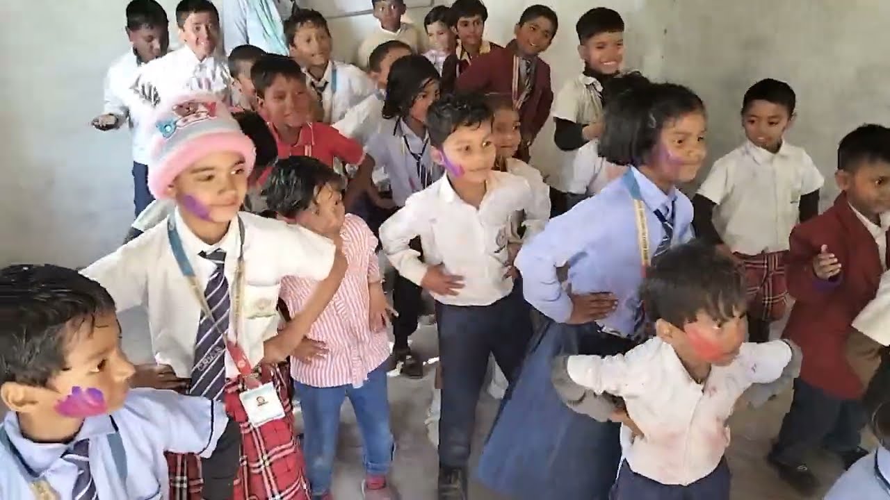 💛 Where there are colors, there is happiness.Happy Holi#crvis#school# shorts#dance#shortfeed #funny 