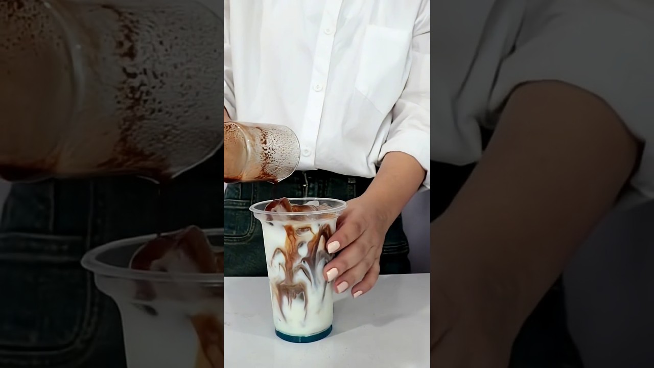 Ever tried this colorful coffee mix?🧋🧊 