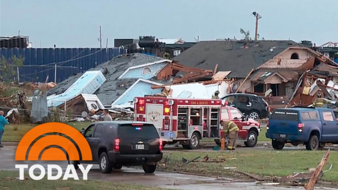 Deadly Tornadoes Rip Across Central US; At Least 2 Killed | TODAY - YouTube