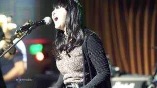 Video voorbeeld van "INDONESIA KITA Tribute To GODBLESS @ Hard Rock Cafe"