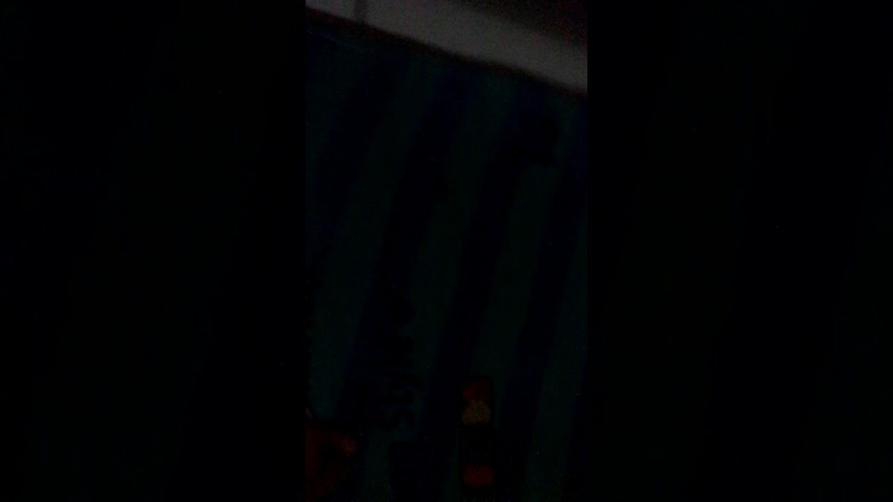 anak kecil lagi joget 
