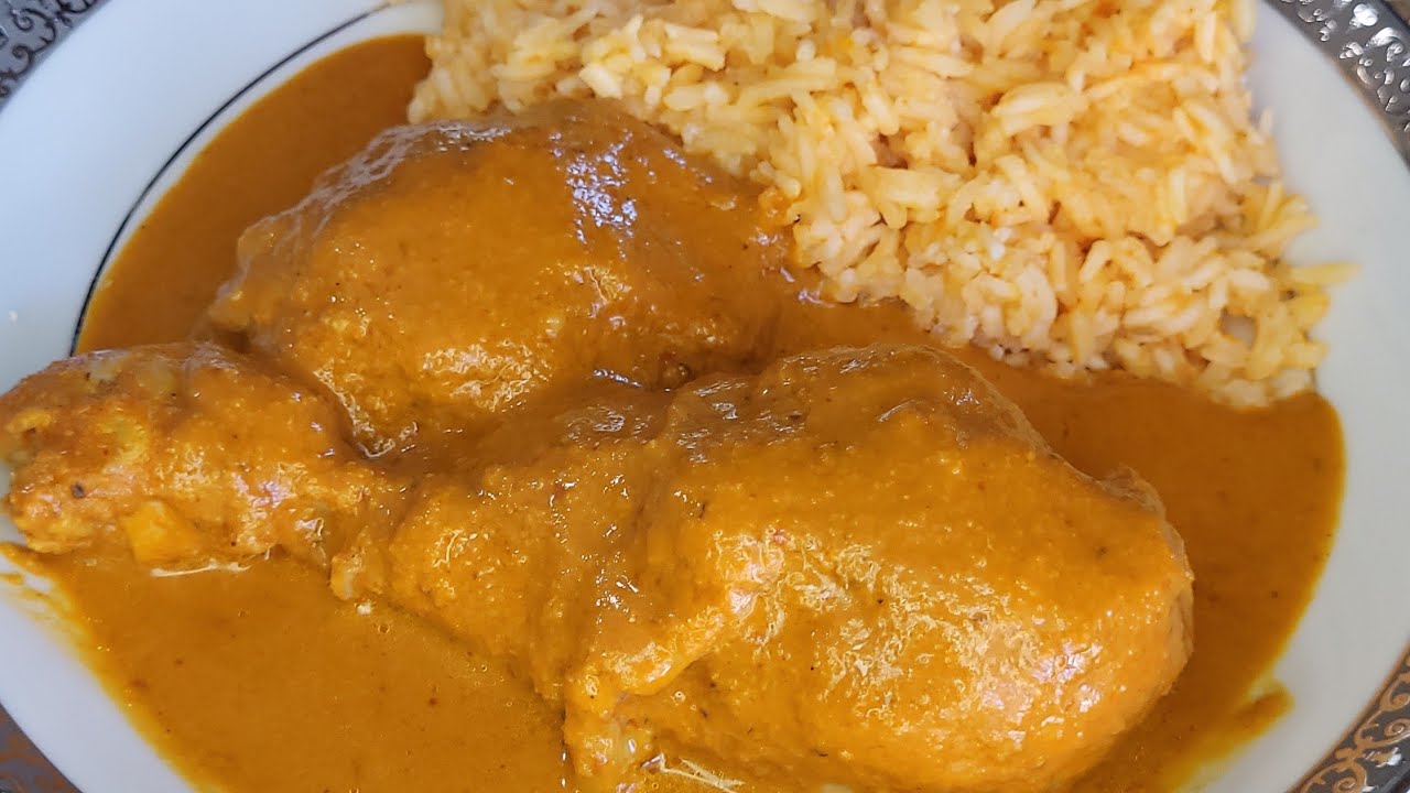 Pollo encacahuatado! Pollo en salsa de Cacahuate