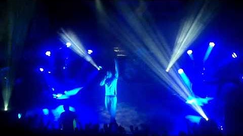 Example - Two Lives and a new song LIVE at HMV Picture House Edinburgh 28/02/11