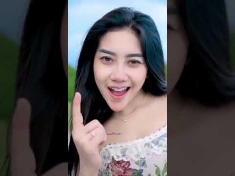 sinta gisul #biduan #goyangtiktok #liveinstagram #shortvideo #dangdutkoplo #viral