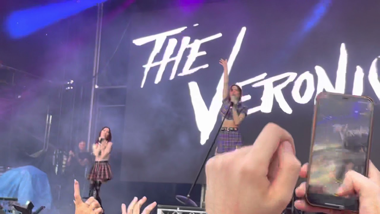 The Veronicas - “Untouched” (Live at Wildlands Festival, 27 December 2021)