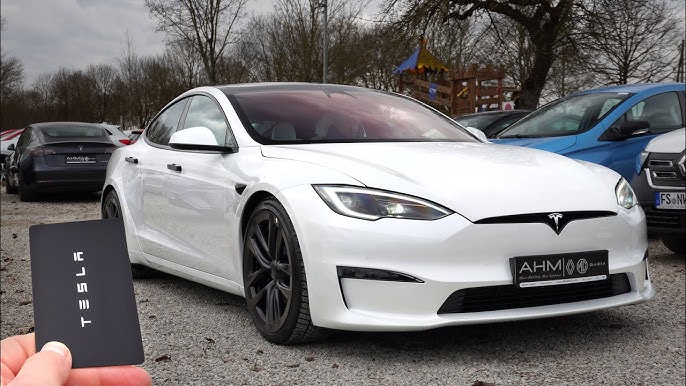 2022] TESLA MODEL S PLAID - YOKE - PEARL WHITE/WHITE 1020 HP Walkaround by  AURUM International [4K] 