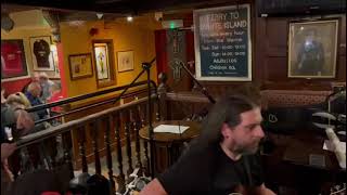 Sgiathan-Skye Session Band feat. Trad. Session House Band, Charlie's Bar, Enniskillen, N. Ireland.