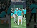 パイセンにボールを投げ込んでくるイタズラ小僧の健太くん！笑#今宮健太 #福岡ソフトバンクホークス #shorts