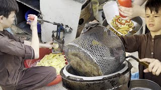 Afghani Boy Making French Fries 🍟 | How to make French Fries | Street food of Karachi Pakistan