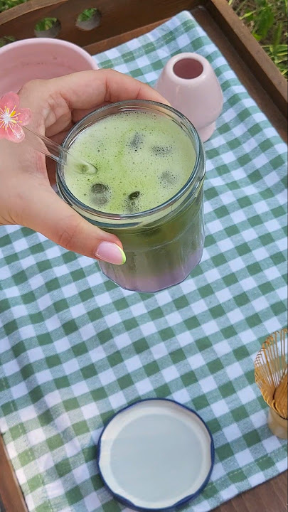 matcha whisking in the forest🐦🍃💚 #homecafe #matcha #matchalatte #drink #nature #shortvideo