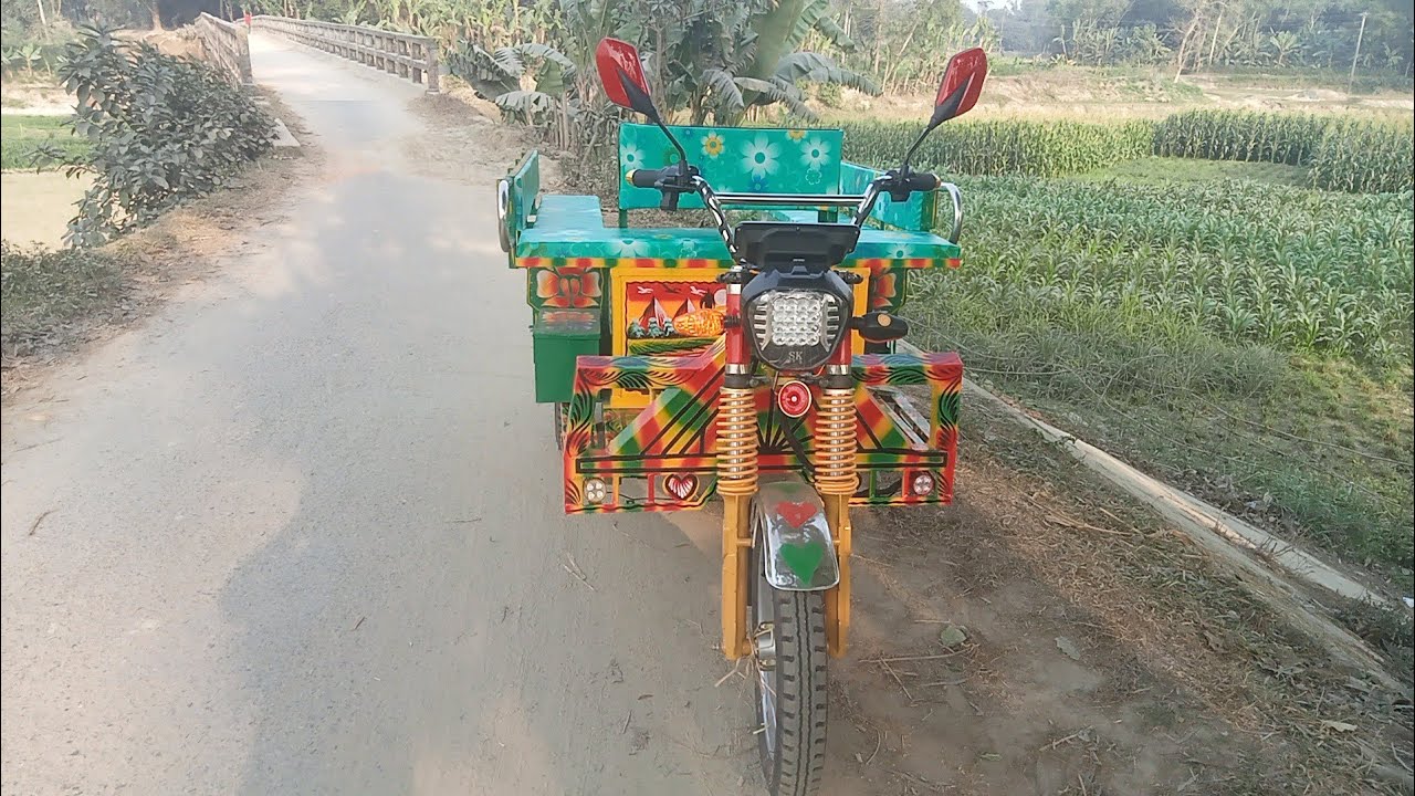 একটি মাঝারি কোয়ালিটি চার ব্যাটারি অটো গাড়ি তৈরি করা হয়েছে 