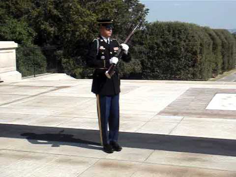 Tomb of the unknown - soldier yelling at laughing crowd