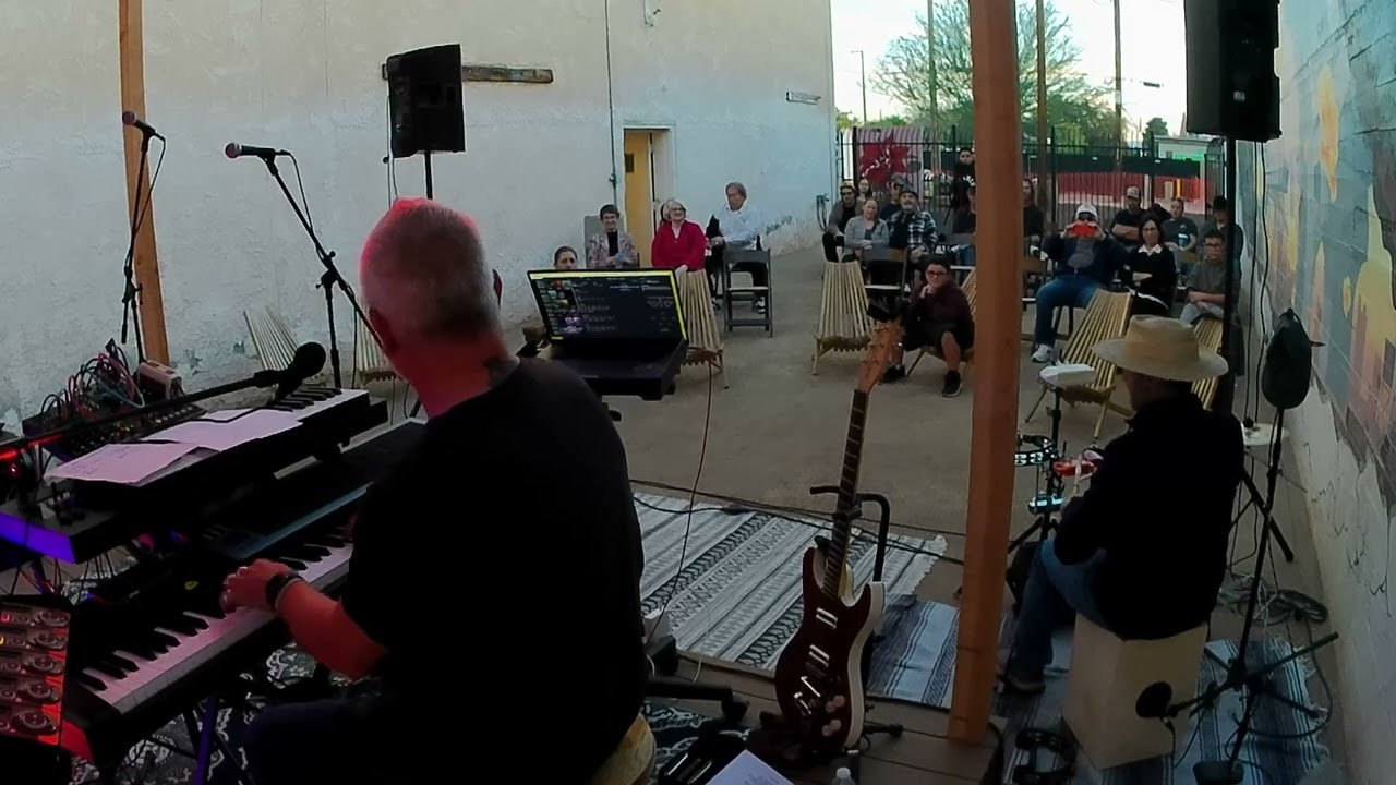 Whole Lotta Shakin / 