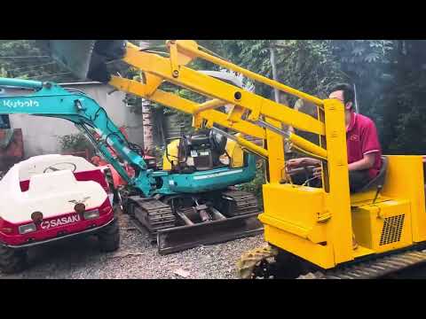 Xúc lật bánh xích cao xu chuyên địa hình ae mua gọi 0972845124