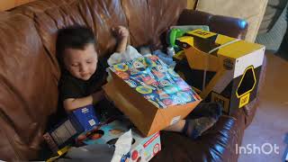 Caleb's opening his birthday presents. Thank y'all for the gift 🎁