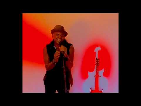 Cover Lenny Kravitz by Sunny Jones
