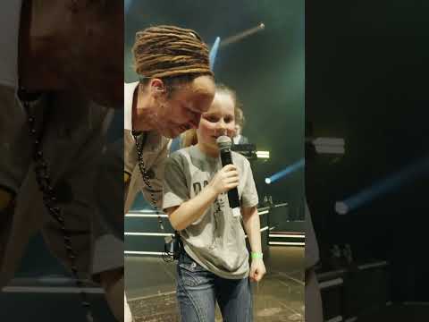 ÇA ÇA VIENT sur la scène du #Zenithdeparis dispo #danakil #live