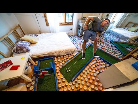mini-golf-course-in-room-prank