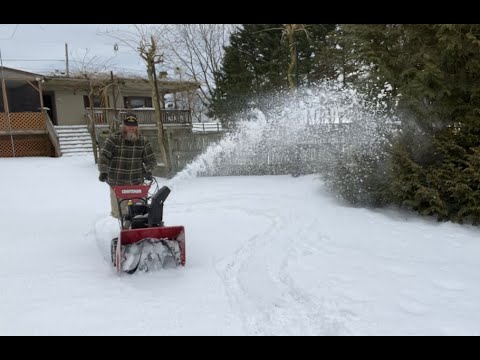 Video: Paano ko masisimulan ang aking Craftsman snowblower?