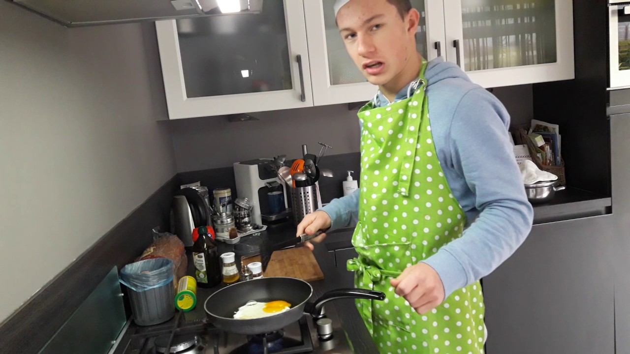 Hoe bak je een ei? YouTube