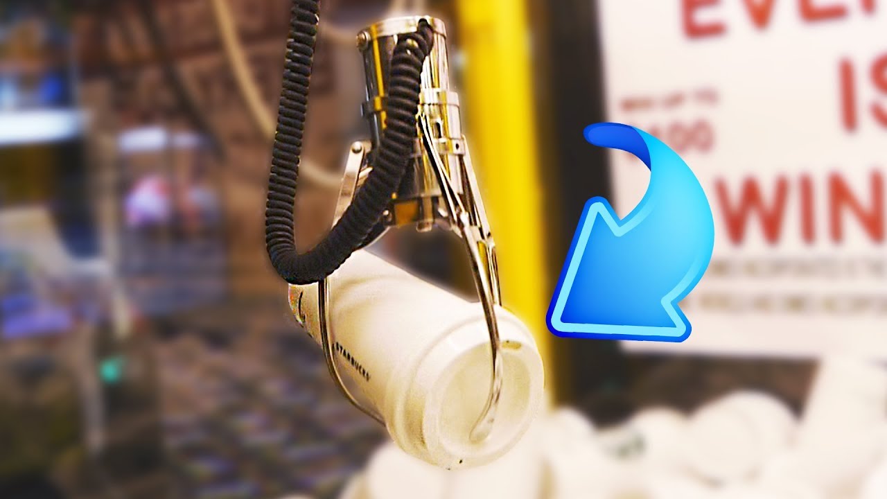 I WON A STARBUCKS MYSTERY CUP FROM THE CLAW MACHINE!.... YouTube