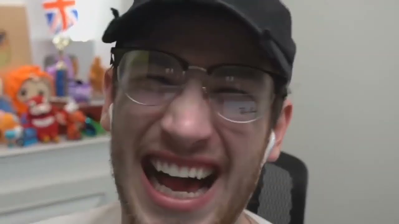 Laff wants Roxy's OnlyFans