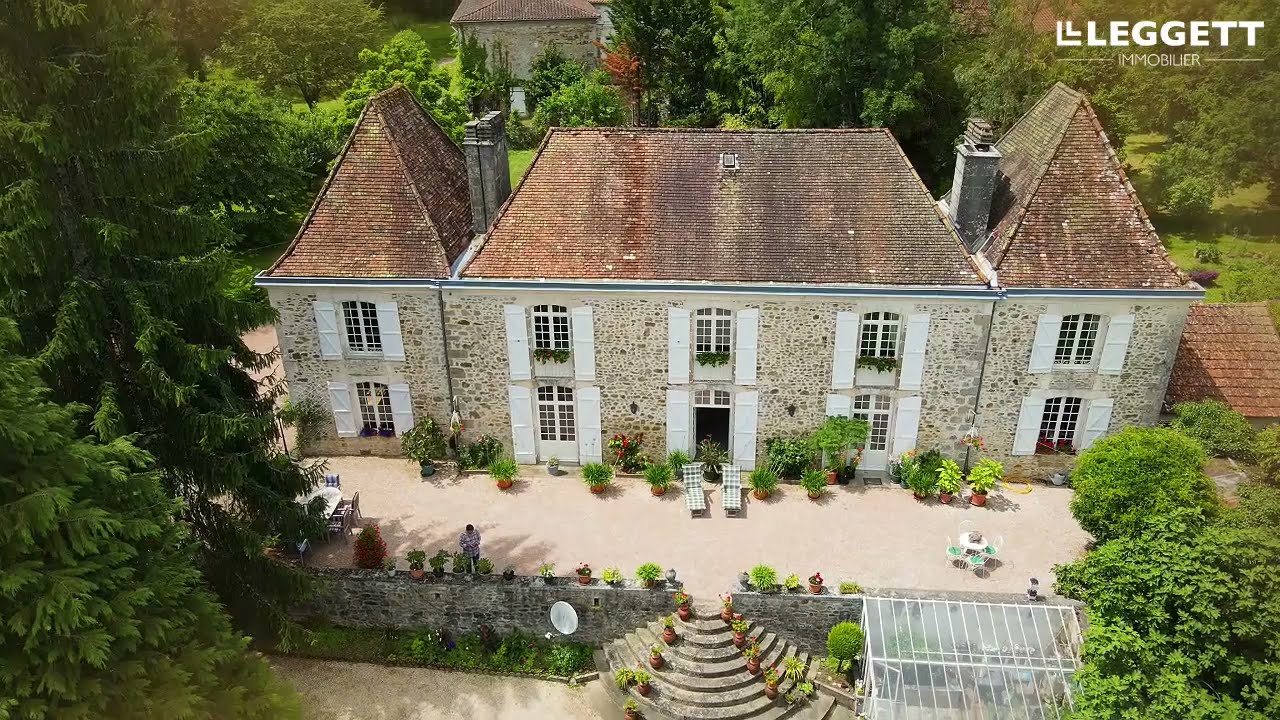 Chateau Nontron - Leggett immobilier