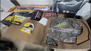 Yz125 NEW FACTORY PARTS!🤩(EP51)