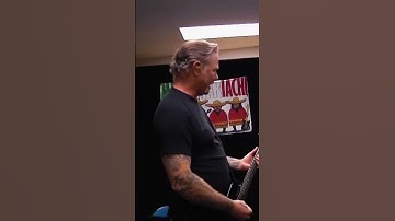 WHEN JAMES HETFIELD FORGETS A RIFF DURING A PRACTICE #METALLICA #shorts
