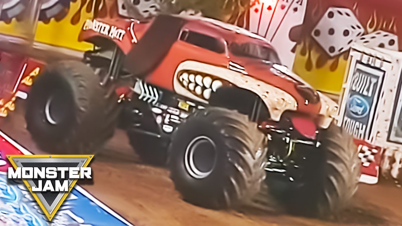 Destroyer Freestyle | Monster Jam World Finals VI | Monster Jam