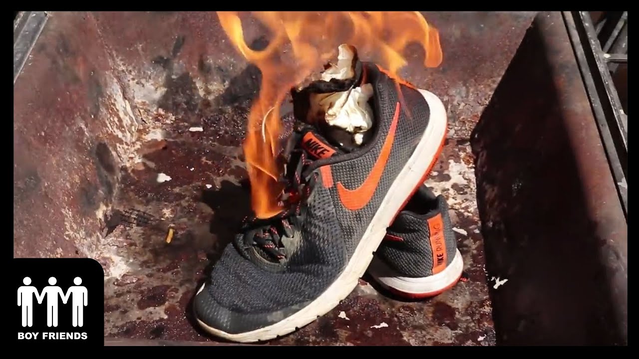 Patriot Responds to Colin Kaepernick Nike Deal - BOY FRIENDS