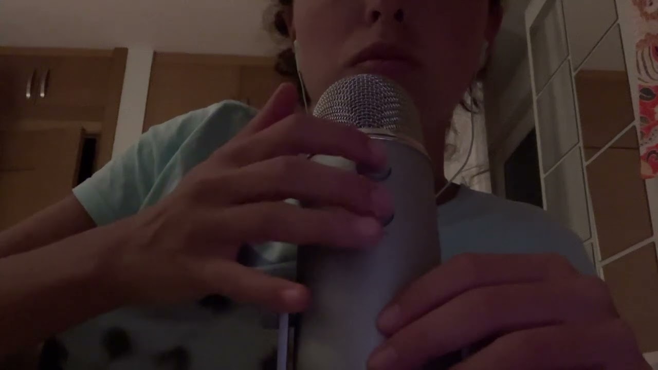 making myself go to sleep asmr (mouth sounds experiment) 